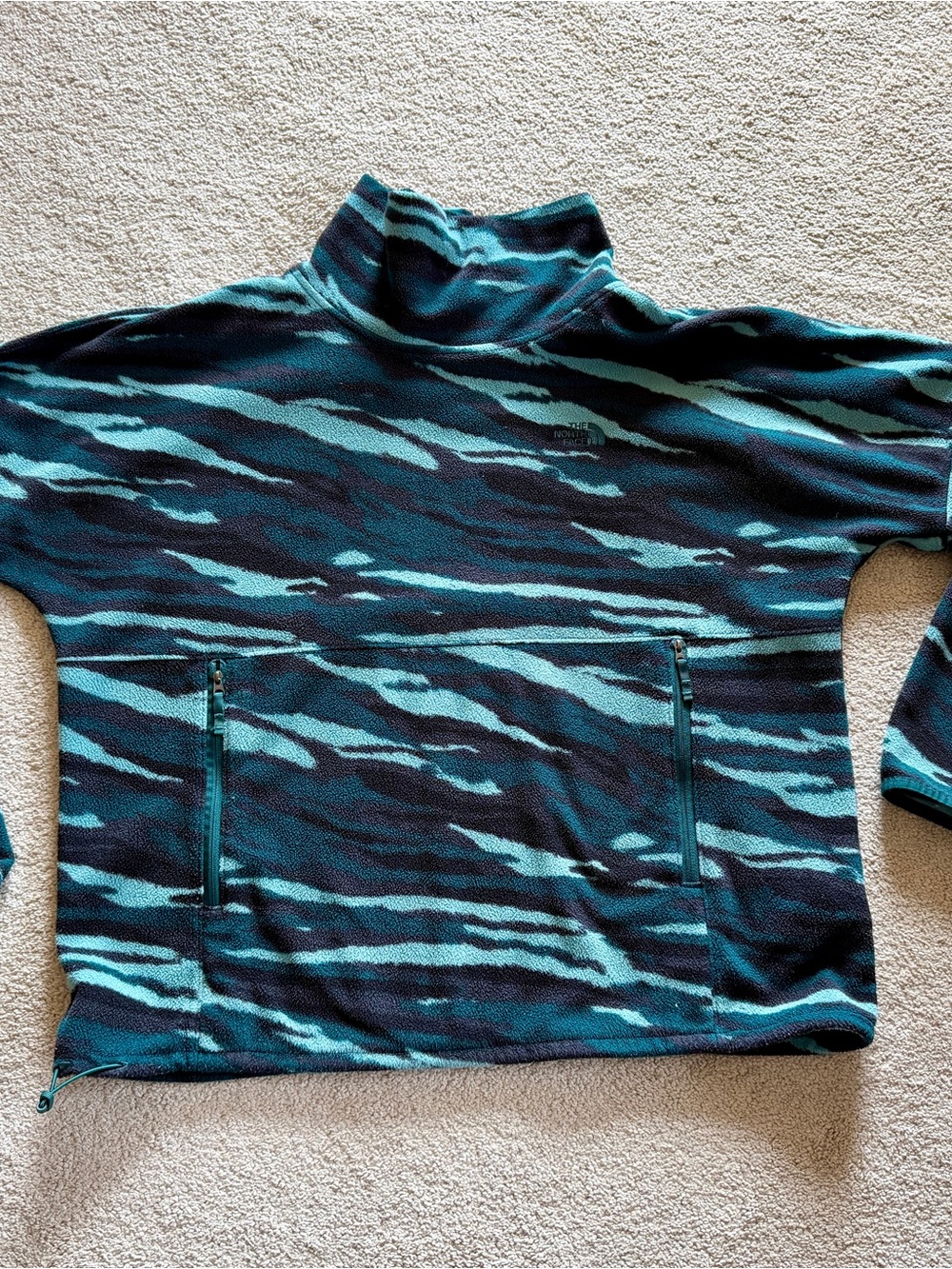 The North Face Women’s XL Teal Black Print Fleece Pullover